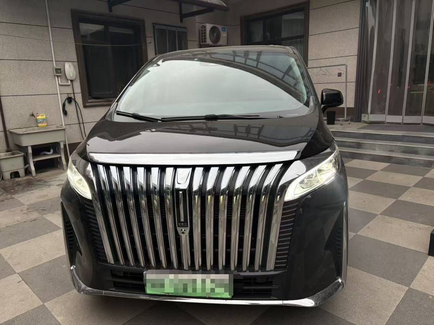 WEY 2024 Gaoshan PHEV 1.5T Four-Wheel-Drive Flagship Edition photo 5