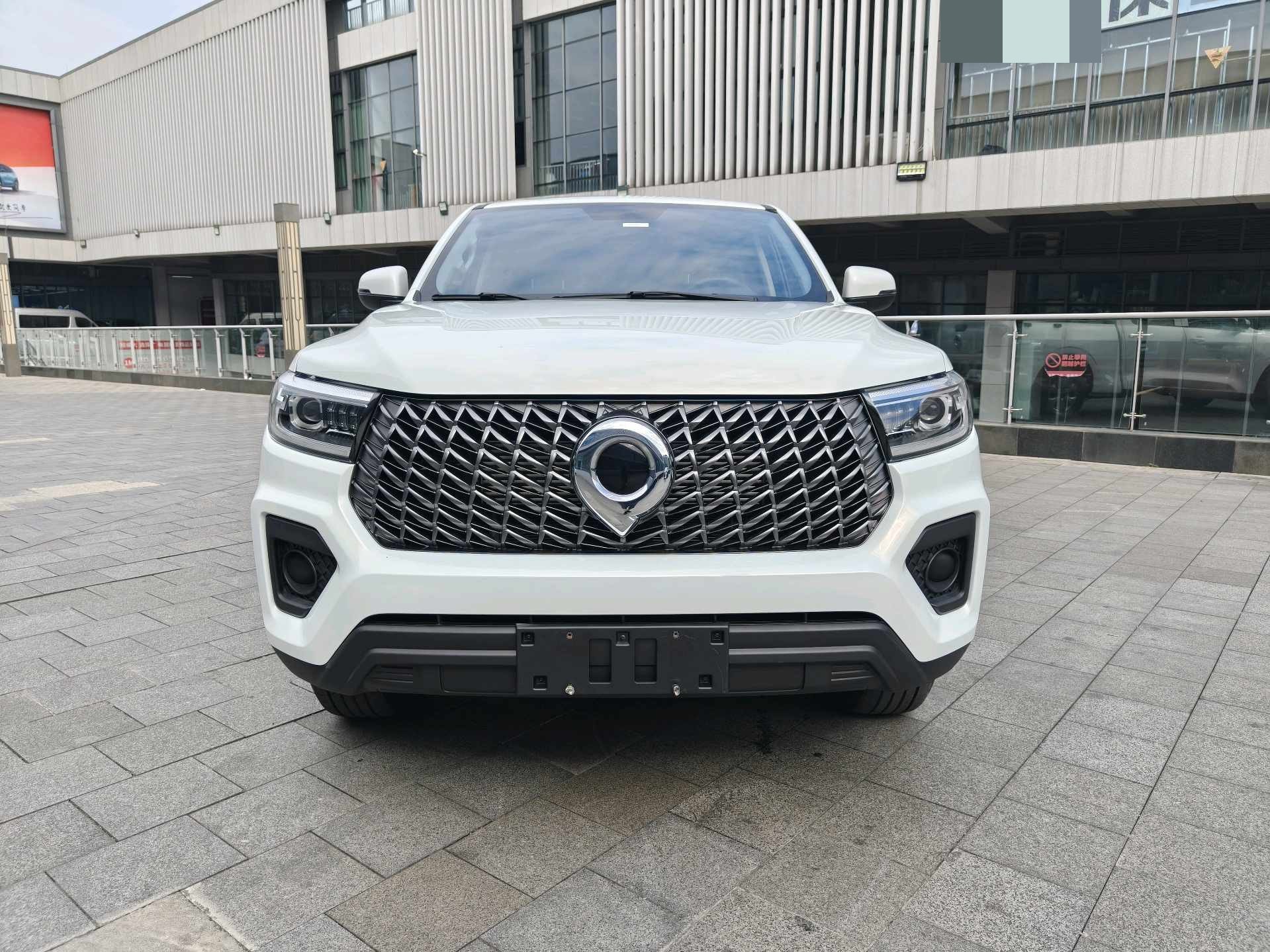 Foto Great Wall POER 2026 Cannon 2.0T Commercial Cannon Gasoline 4WD Elite Long-Box 2