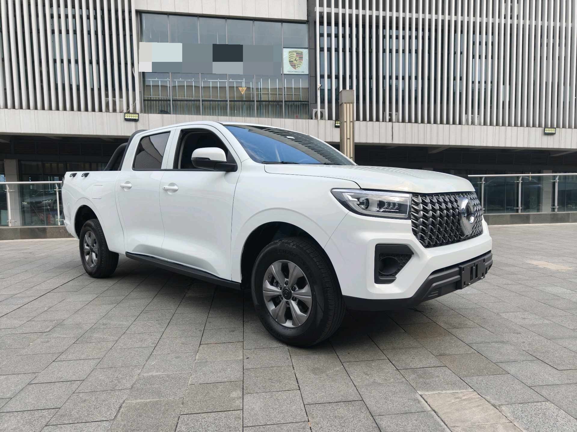 Foto Great Wall POER 2026 Cannon 2.0T Commercial Cannon Gasoline 4WD Elite Long-Box 3
