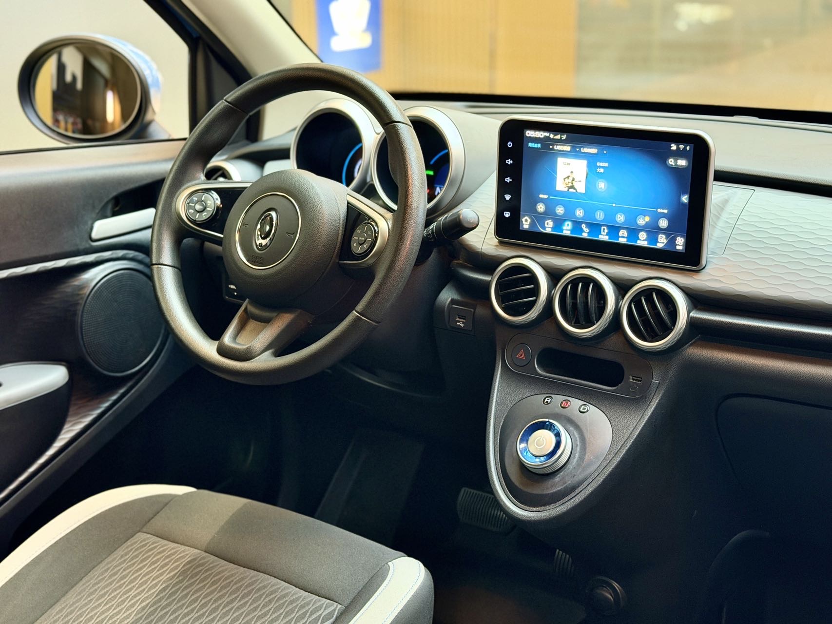 ORA 2021 R1 (Black Cat) 301km Base Model photo 2
