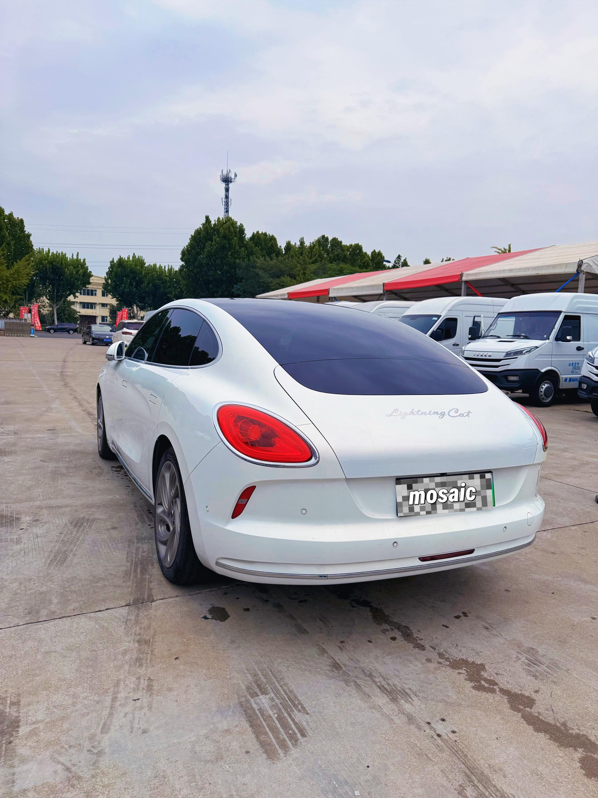 Foto del ORA ORA Lightning Cat 555 km Prestige Edition 5