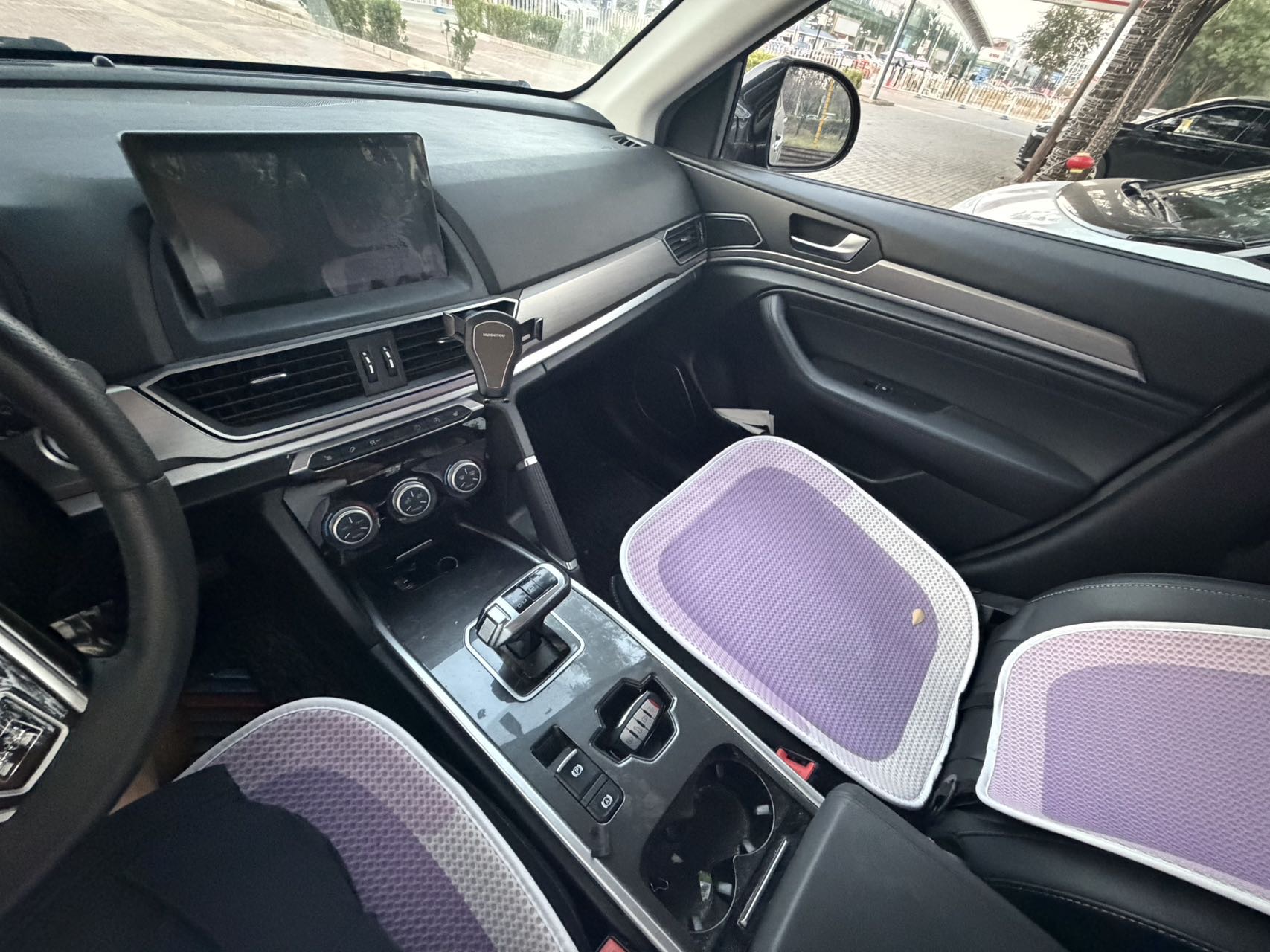 Photo du Haval H6 1.5T Sport Edition Elite Smart Connect Hexagonal Grille 4