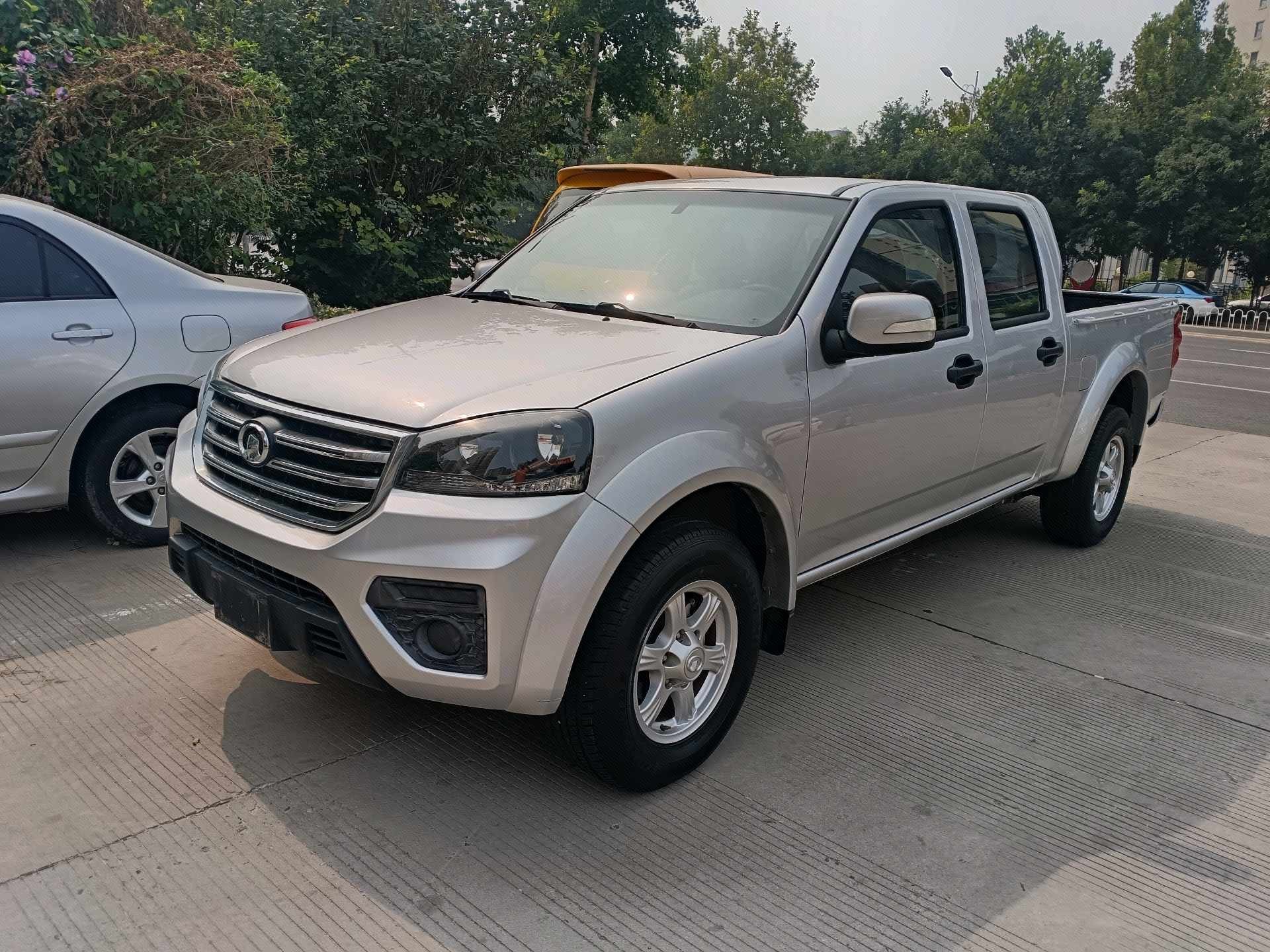 Great Wall Wingle 5 2020 Fengjun 5 2.4 gasoline two-wheel-drive Value model, big double cab
