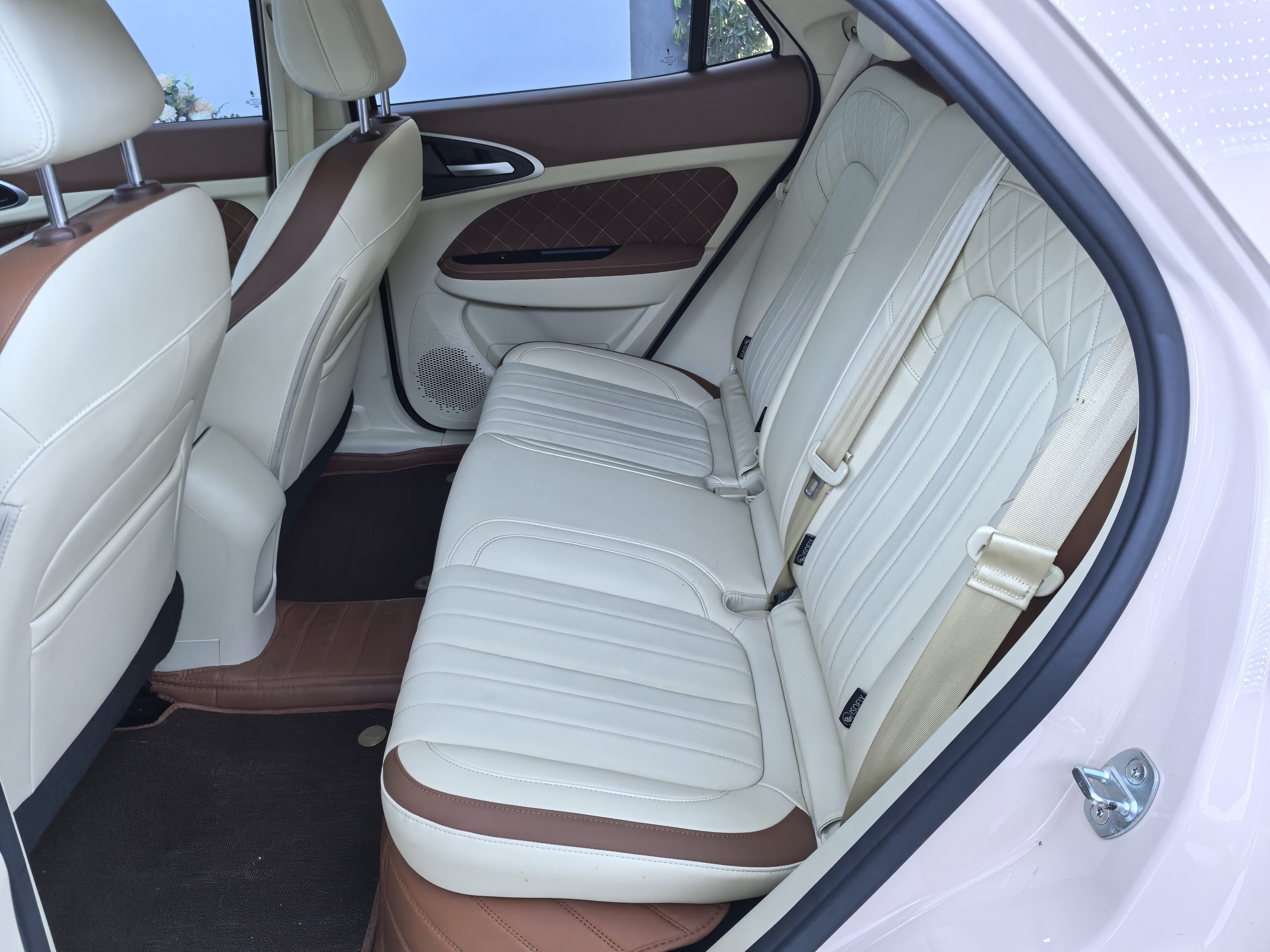 Foto del ORA Good Cat 401 km Standard Range Luxury Model – Lithium Iron Phosphate 3