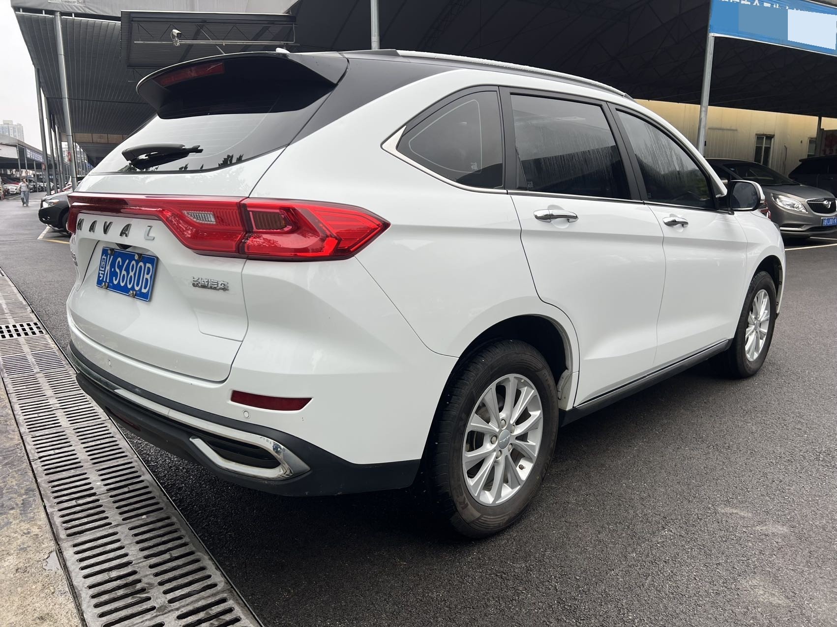 Фото Haval 2021 M6 PLUS 1.5T Luxury Smart Connectivity Model — 4