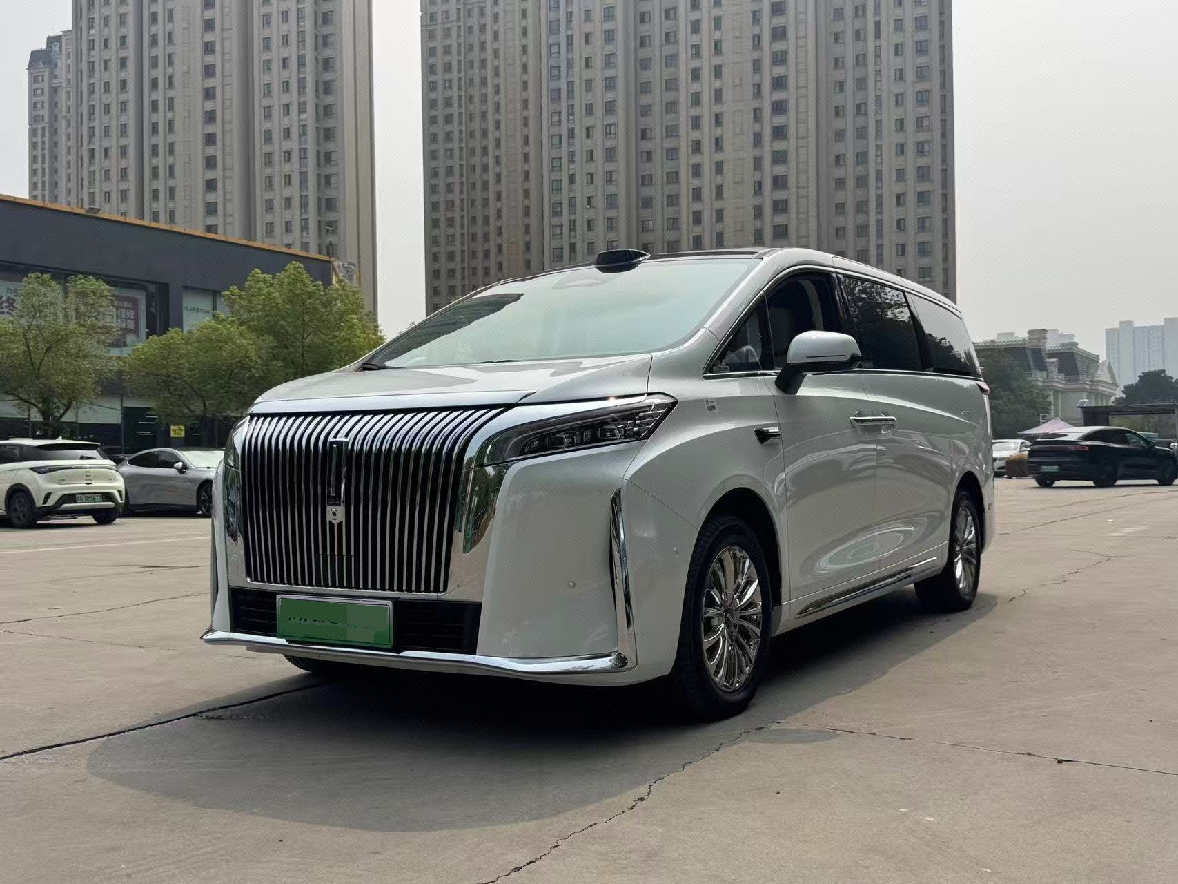 WEY 2025 Gaoshan 8 Hi4 1.5T Four-Wheel Drive Version