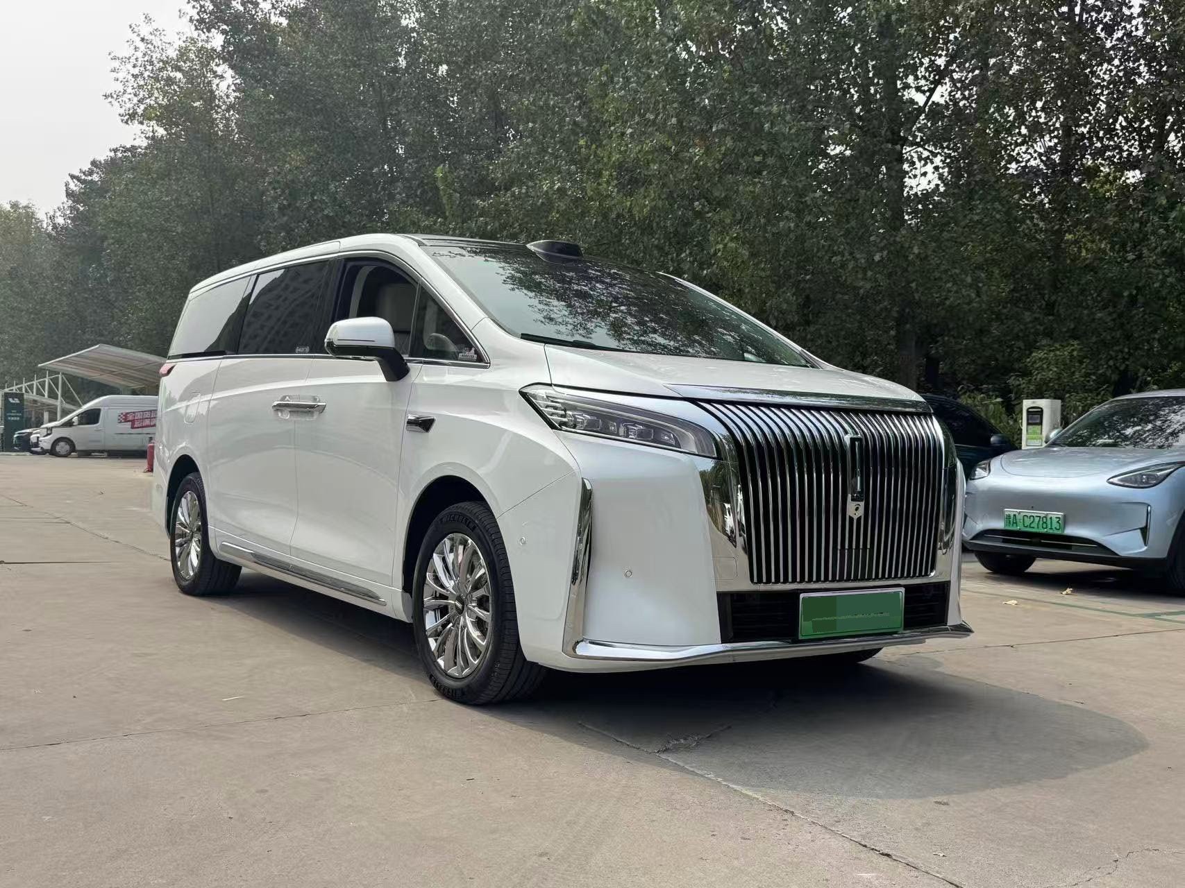 WEY 2025 Gaoshan 8 Hi4 1.5T Four-Wheel Drive Version photo 3