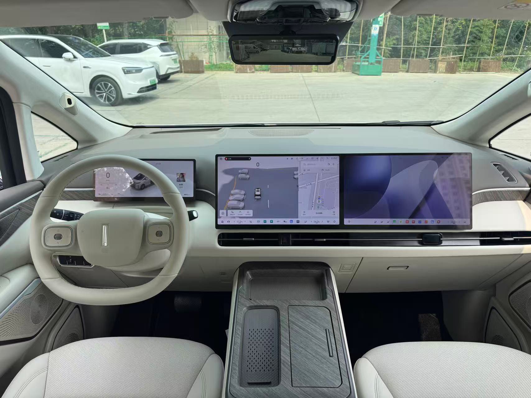 WEY 2025 Gaoshan 8 Hi4 1.5T Four-Wheel Drive Version photo 5
