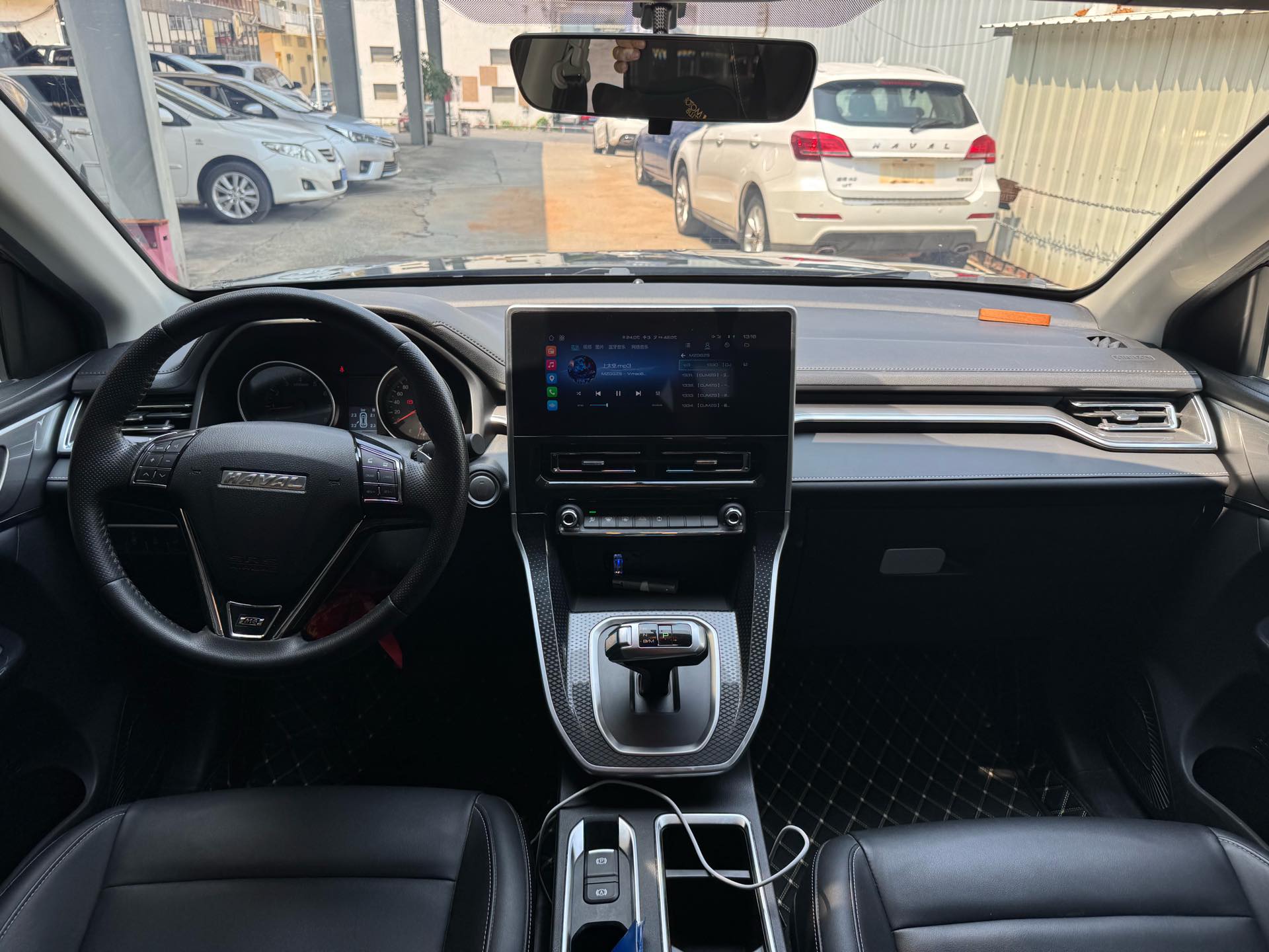 Haval 2021 M6 PLUS 1.5T Luxury Smart Connectivity Model photo 4