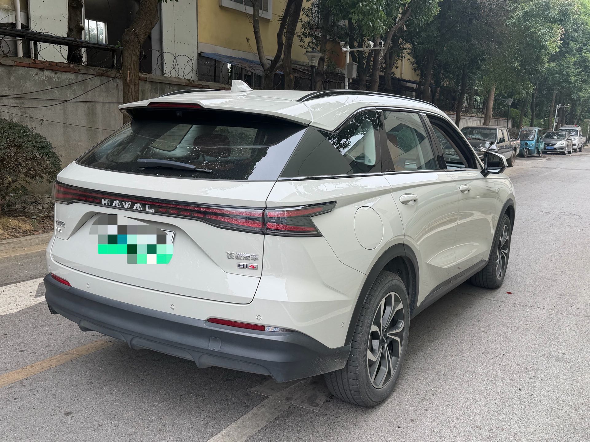 Haval Brave Dragon 2025 Xiaolong MAX 1.5 Hi4 165 Ultra Smart Driving Version photo 3