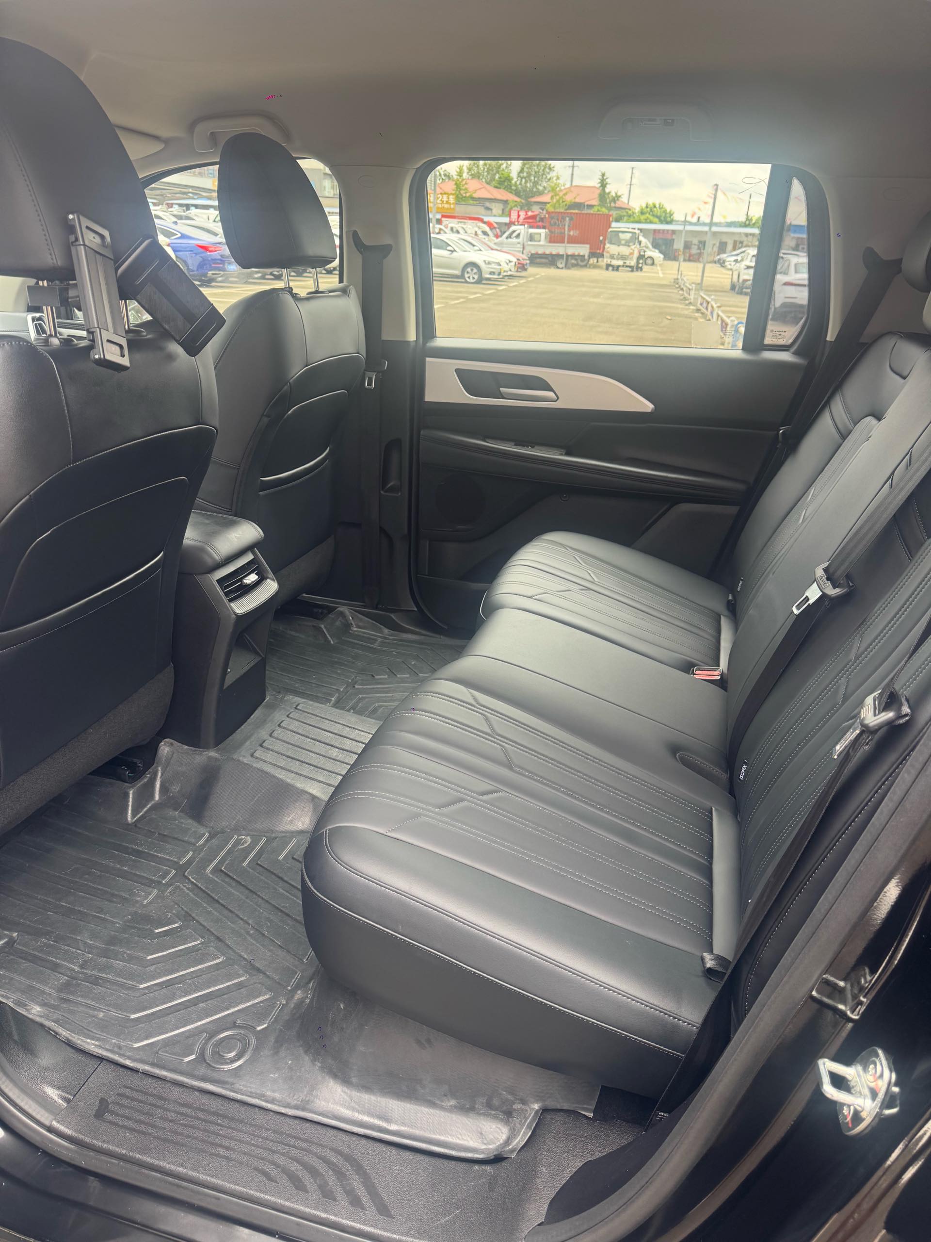 Haval 2025 H5 2.0T All-Wheel Drive Diesel Navigator Edition photo 5