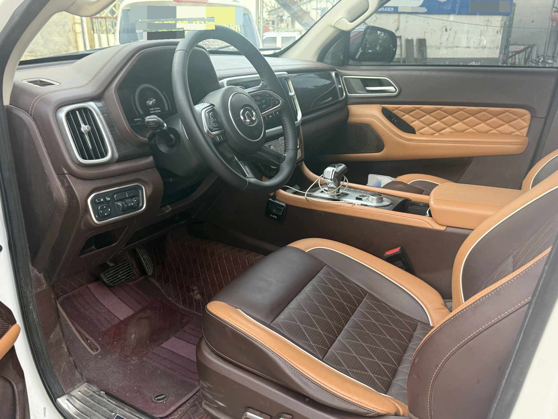 Photo du Great Wall POER Pao 2.0T Global Version Passenger Gasoline AWD Premium Standard Cab 5