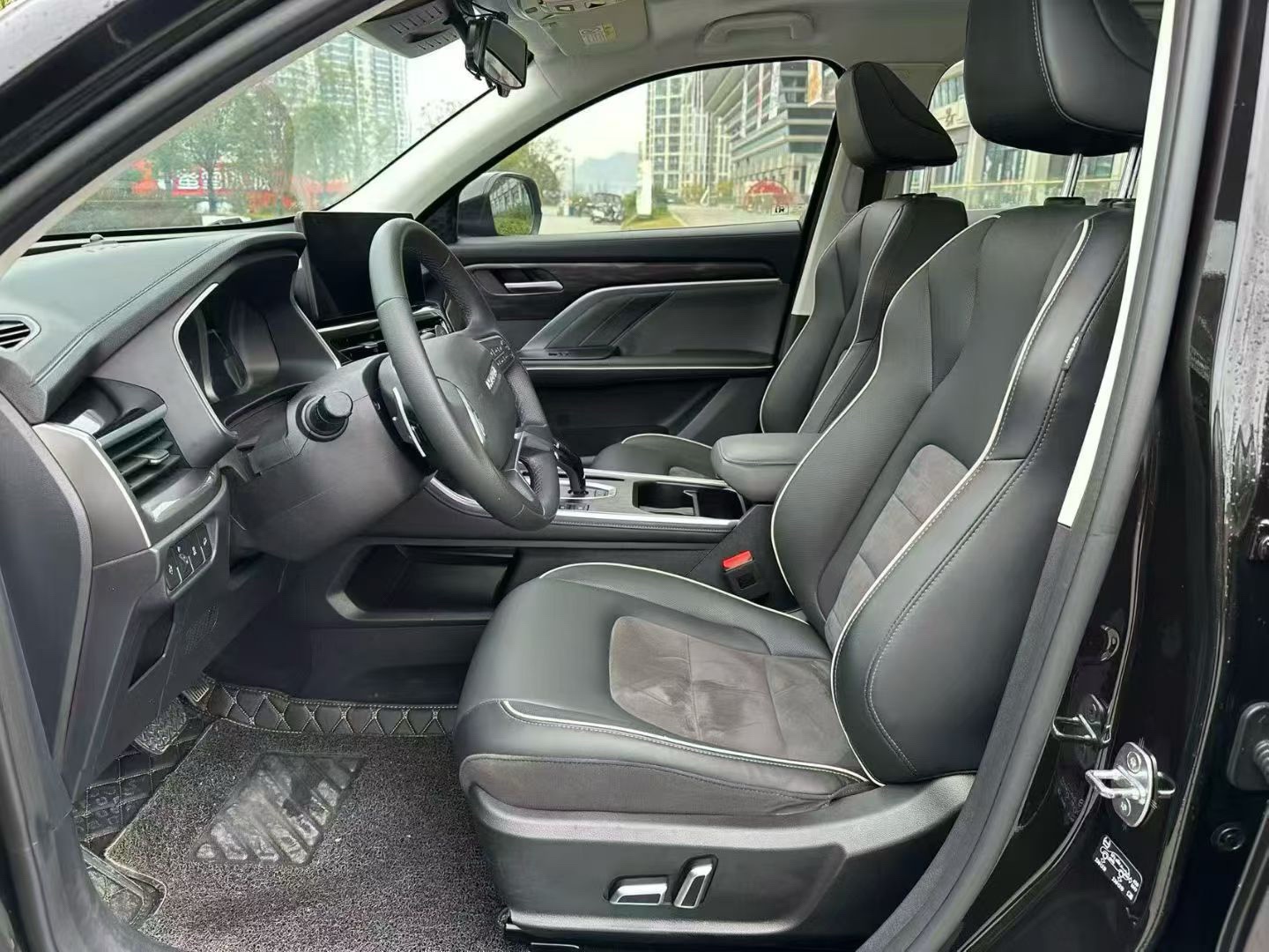 Foto del Haval 2023 H6 1.5T National Trend Edition Champion Version 5