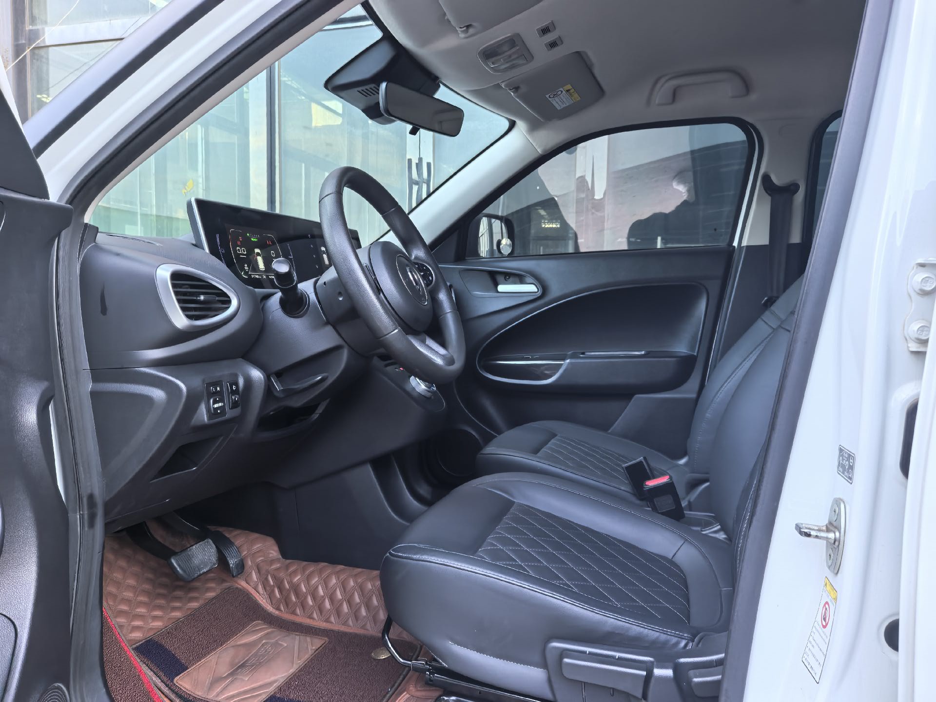 ORA 2020 R2 (White Cat) 401 km Flagship Model photo 4