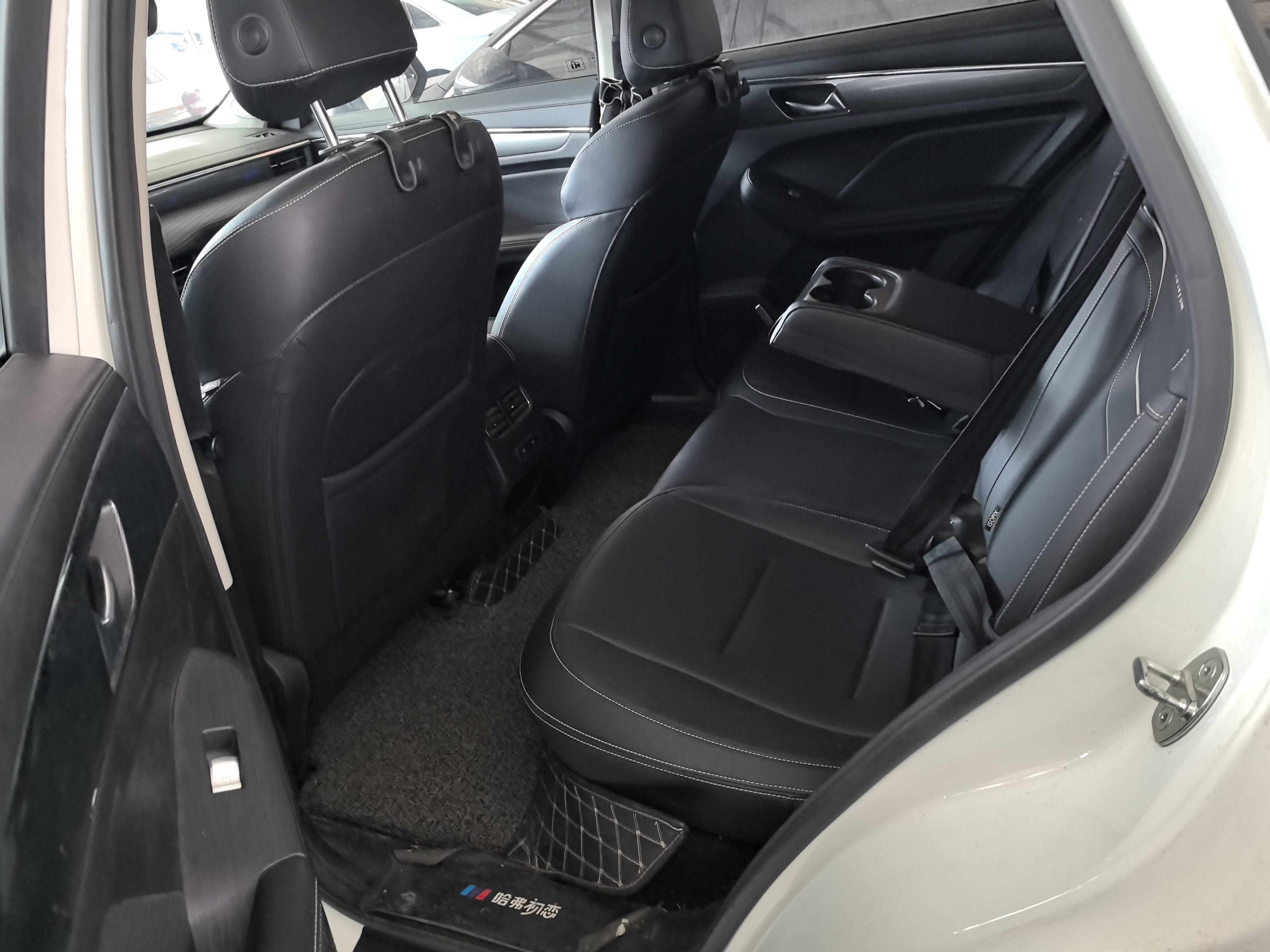 Haval Jolion 2021 First Love 1.5T Senior Edition photo 2