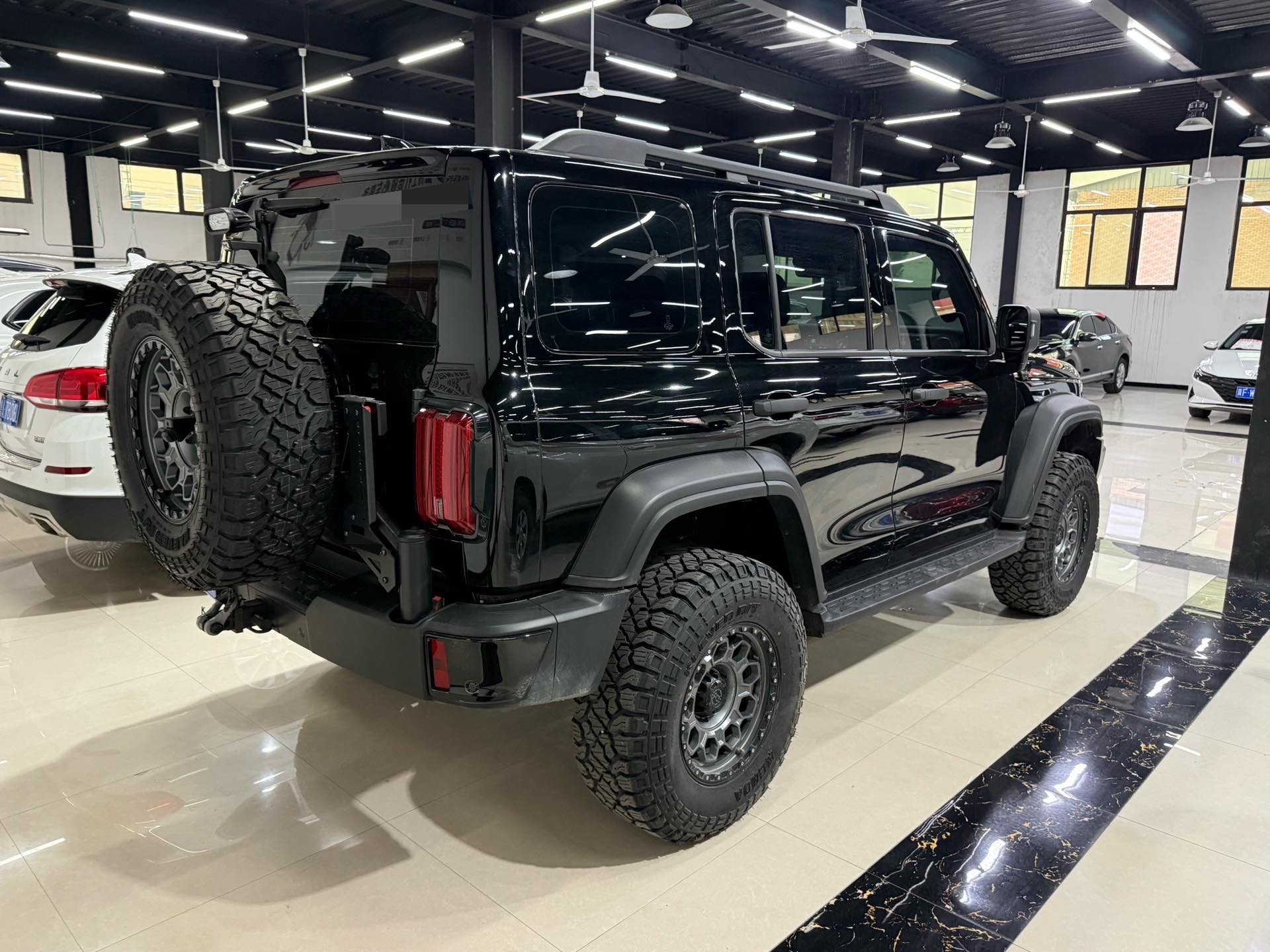 صورة TANK Tank 300 2.0T Off-Road Edition Conqueror رقم 3