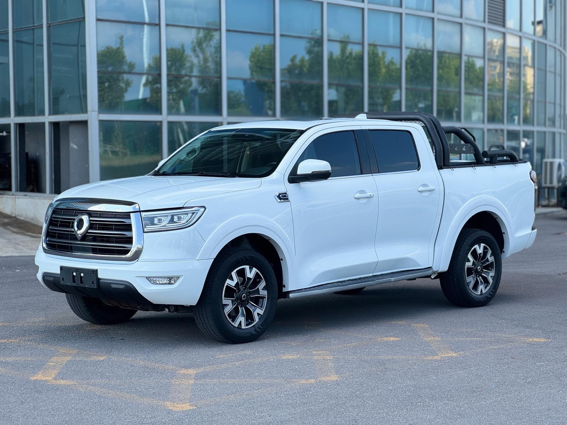 Great Wall POER 2021 Cannon 2.0T Passenger Global Version Diesel 2WD Comfort Standard-Box Version