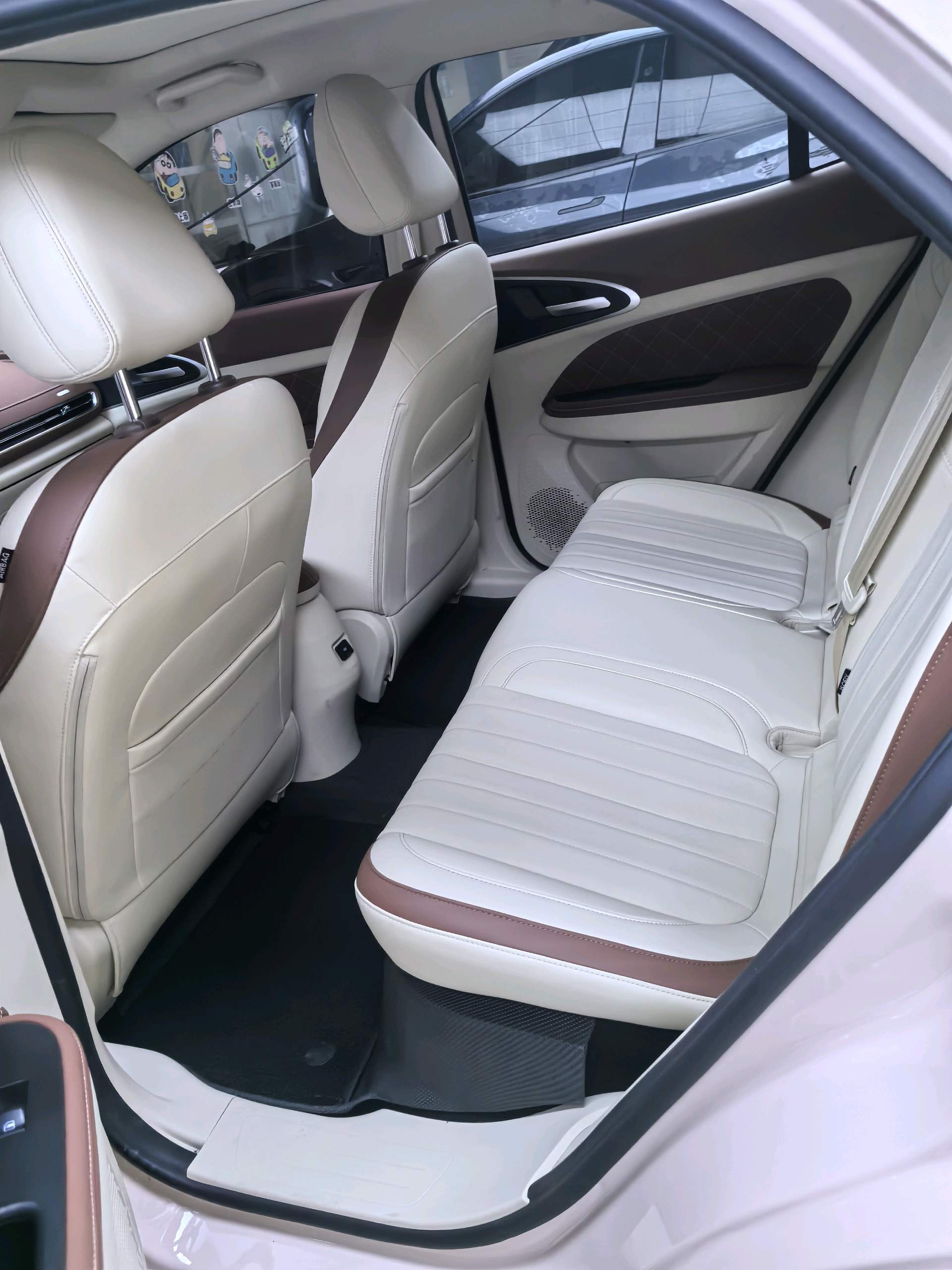 ORA 2022 Ora Good Cat 400km Standard Range Luxury Model with Lithium Iron Phosphate Battery photo 5
