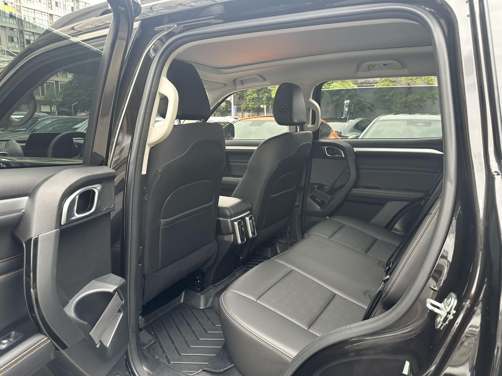 Haval Dargo 2022 Tank 300 1.5T 2WD Border Collie Edition photo 4