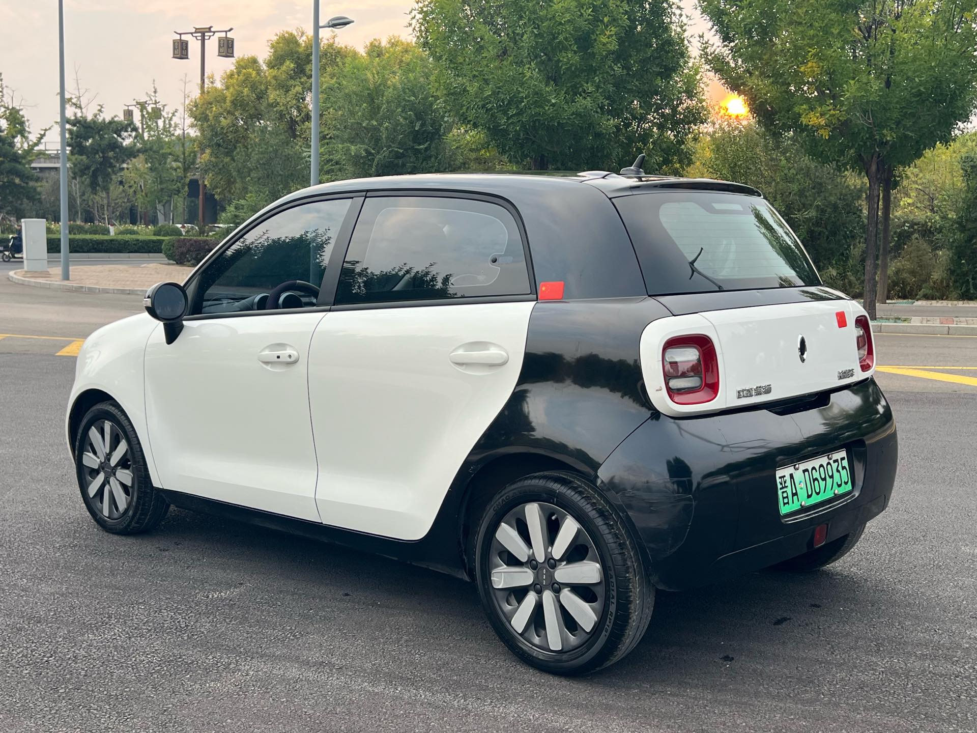 ORA 2021 R1 (Black Cat) 351km Standard Model photo 5