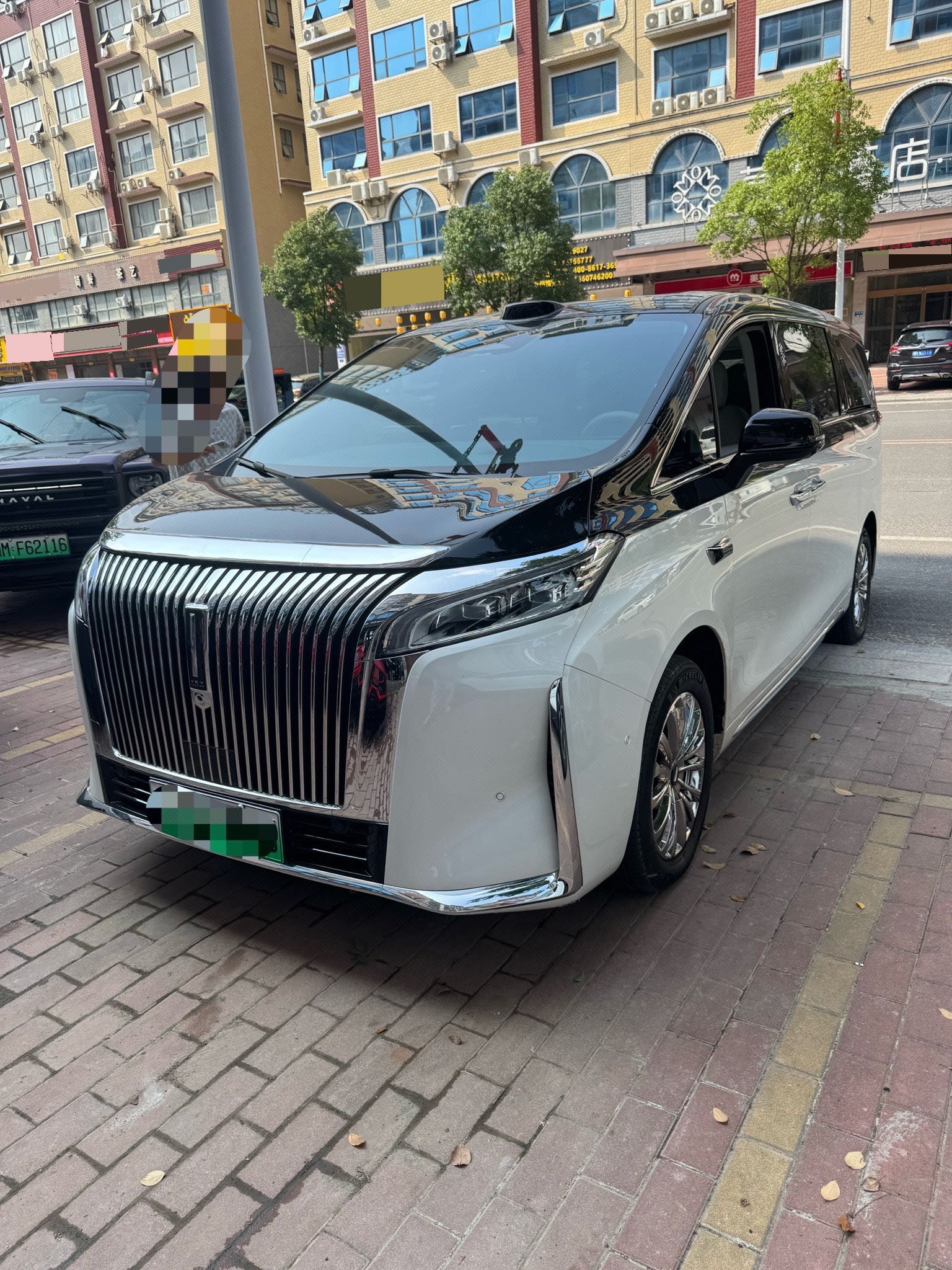 WEY 2025 Gaoshan 8 Hi4 1.5T Four-Wheel Drive Version
