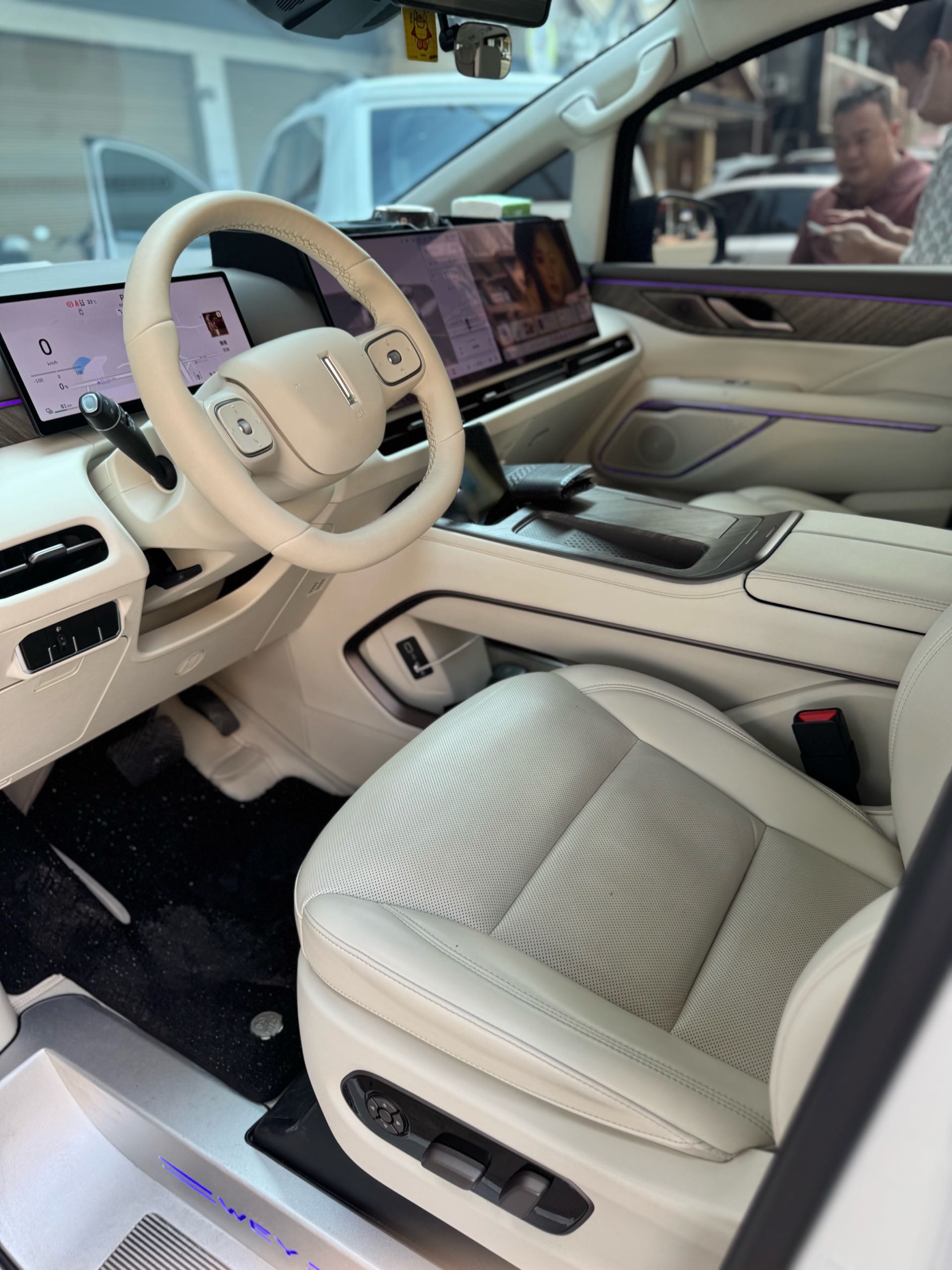 Фото WEY 2025 Gaoshan 8 Hi4 1.5T Four-Wheel Drive Version — 2