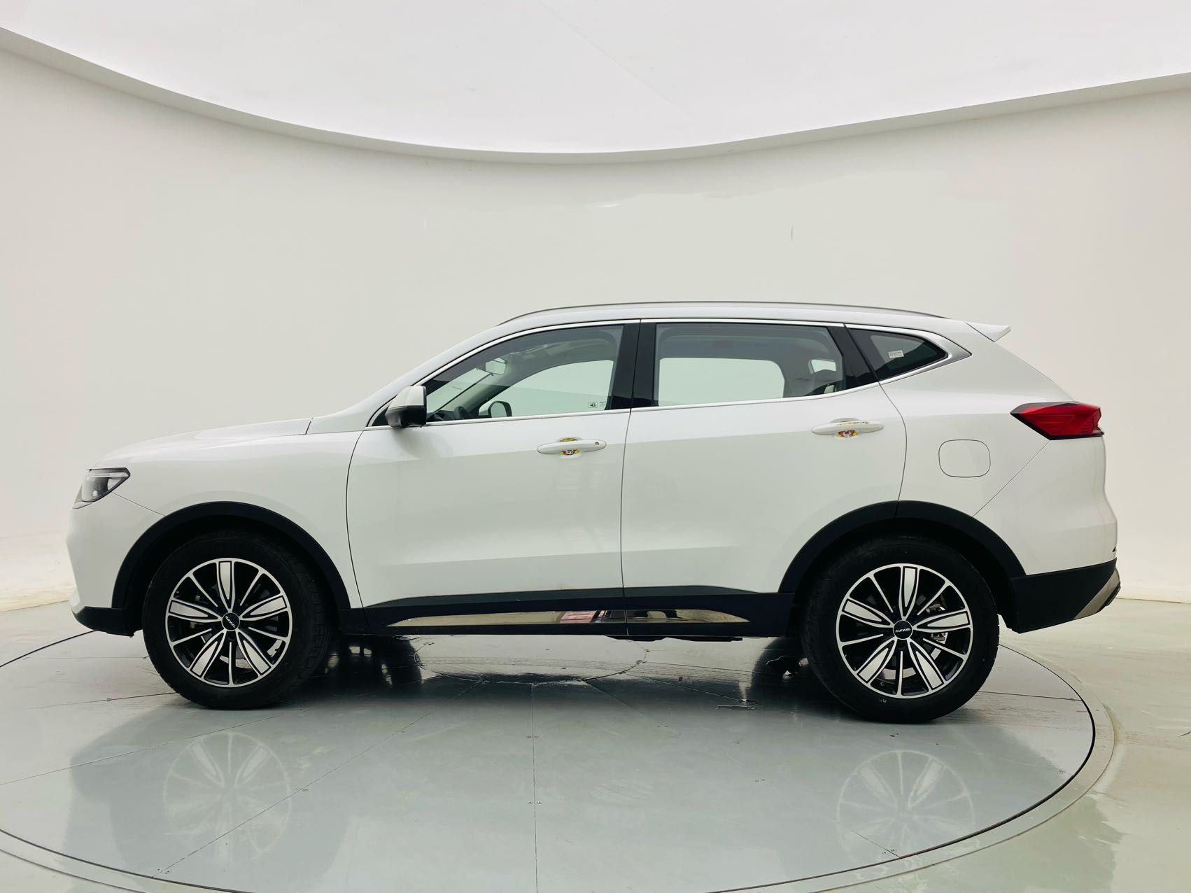 Foto Haval 2023 H6 1.5T National Trend Edition Champion Version 4