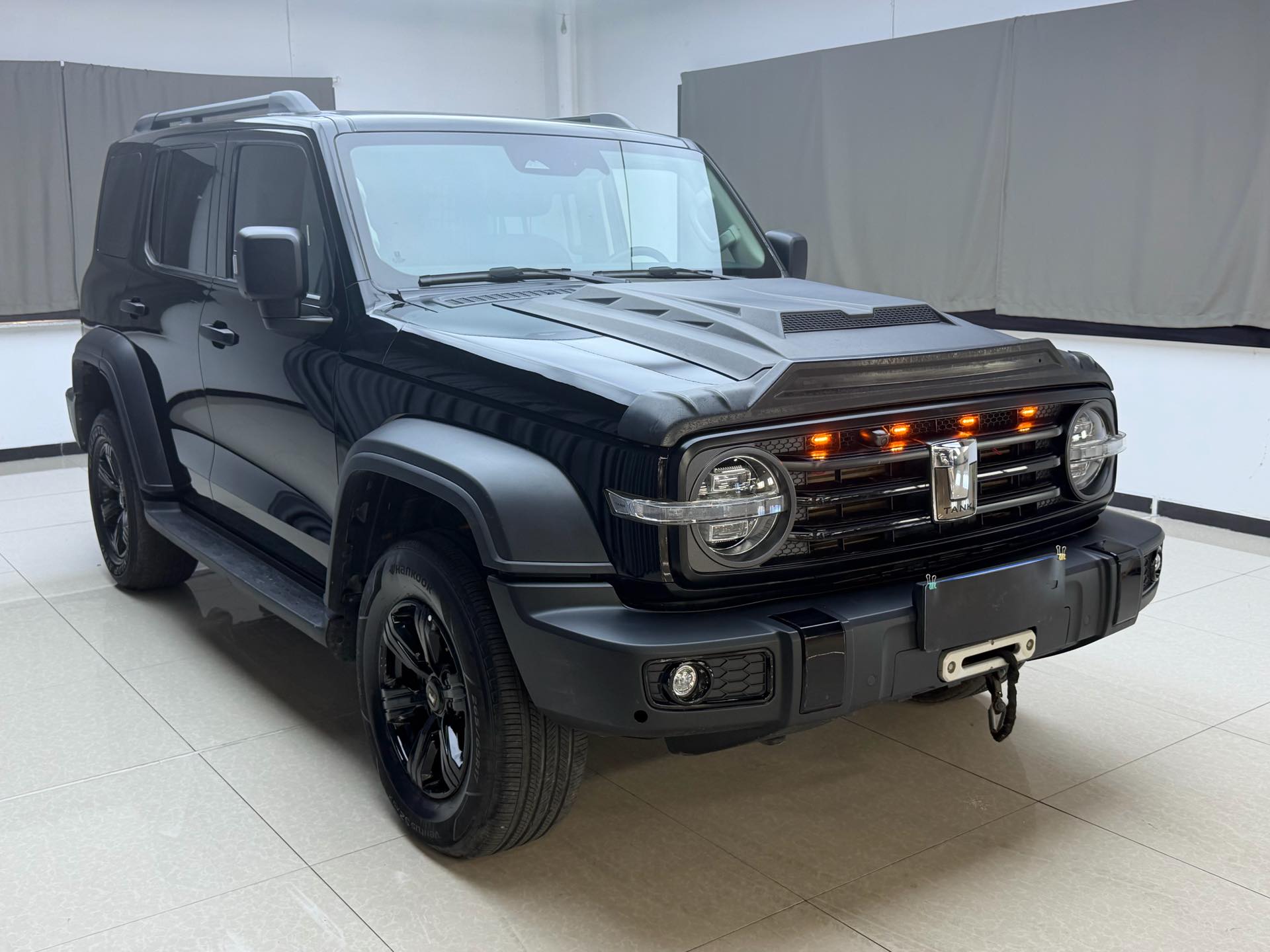 TANK Tank 300 2.0T Off-Road Edition Conqueror photo 3
