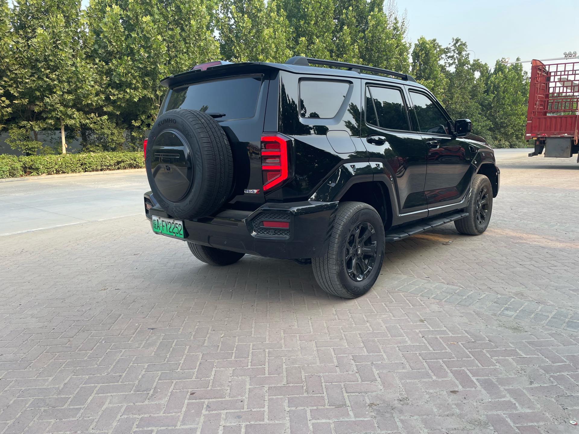 TANK 2026 Tank 400 Hi4-Z 2.0T Smart Enjoy Edition photo 3