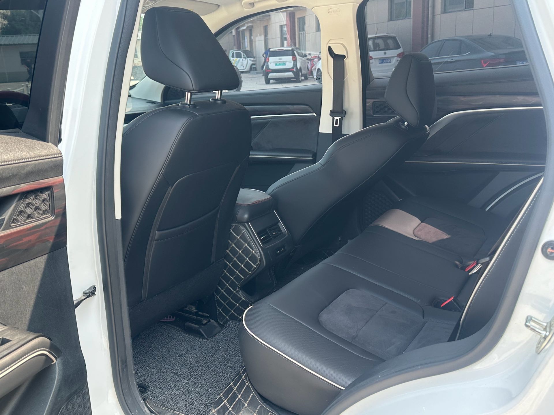 Фото Haval H6 1.5T National Trend Edition Urban Edition — 4