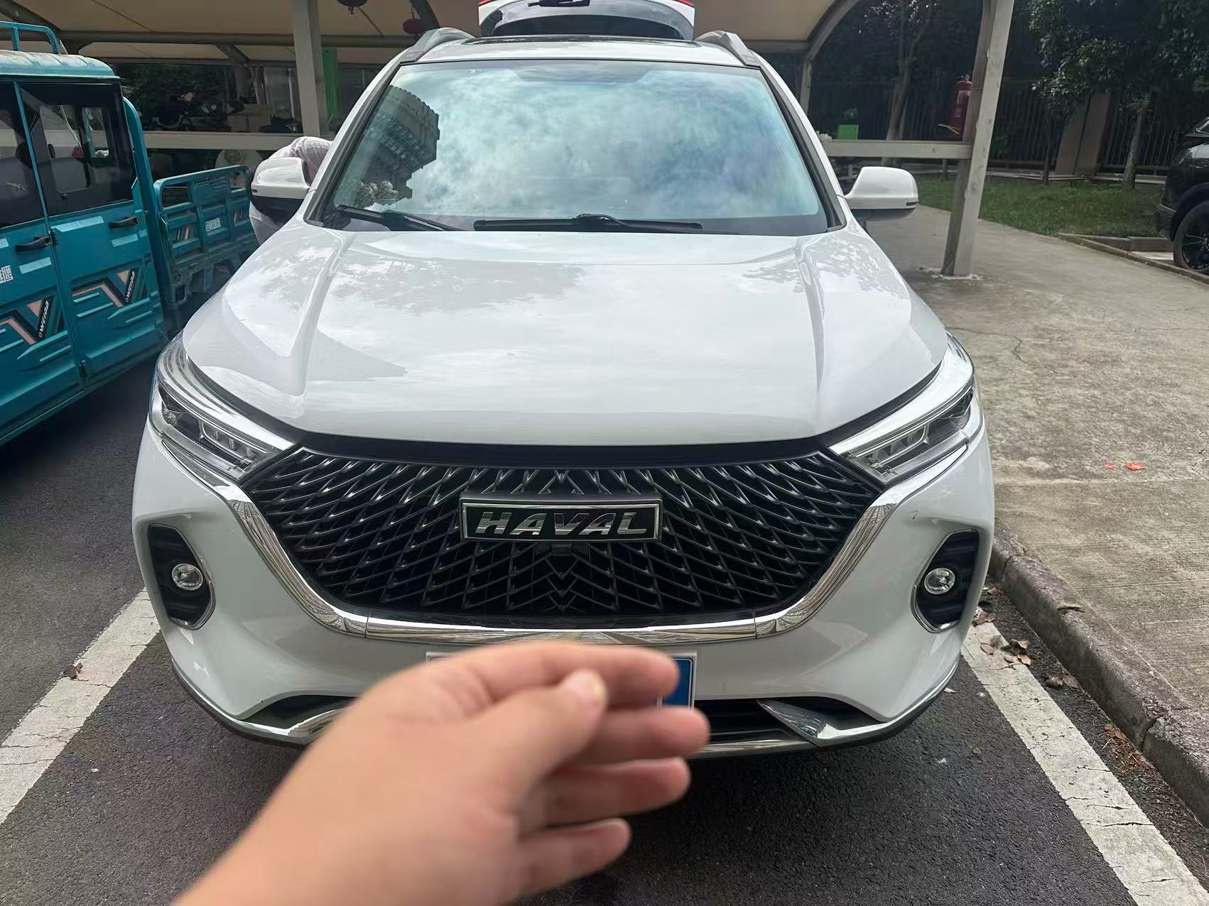 Foto del Haval 2021 M6 PLUS 1.5T Elite Smart Connectivity Model 4