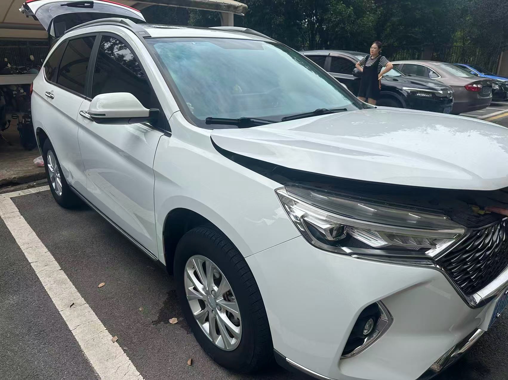Foto del Haval 2021 M6 PLUS 1.5T Elite Smart Connectivity Model 5