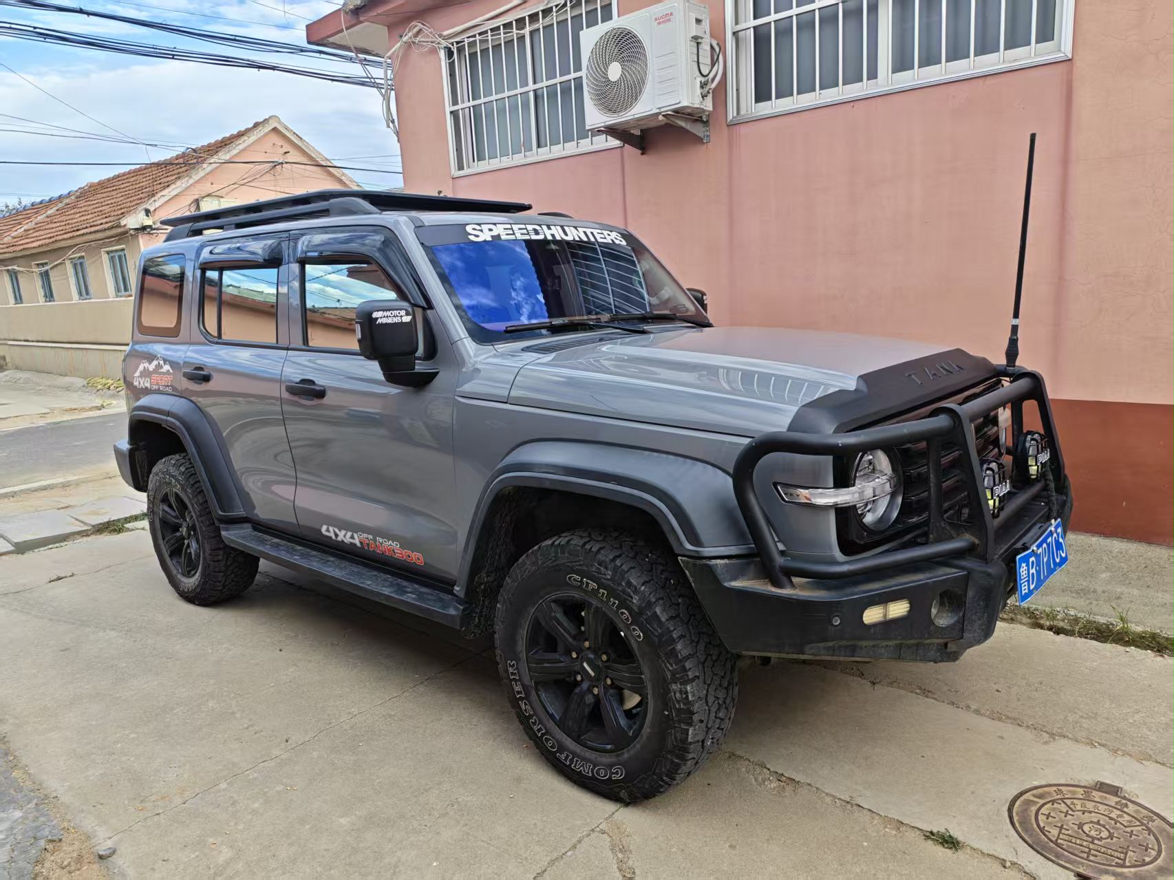 TANK Tank 300 2.0T Off-Road Edition Conqueror photo 4