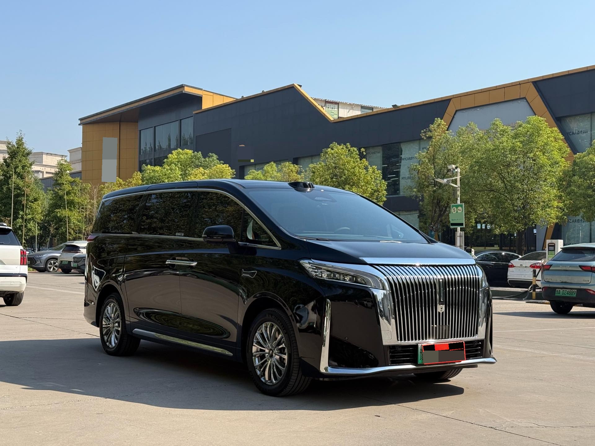 WEY 2025 Gaoshan 8 Hi4 1.5T Four-Wheel Drive Version photo 3