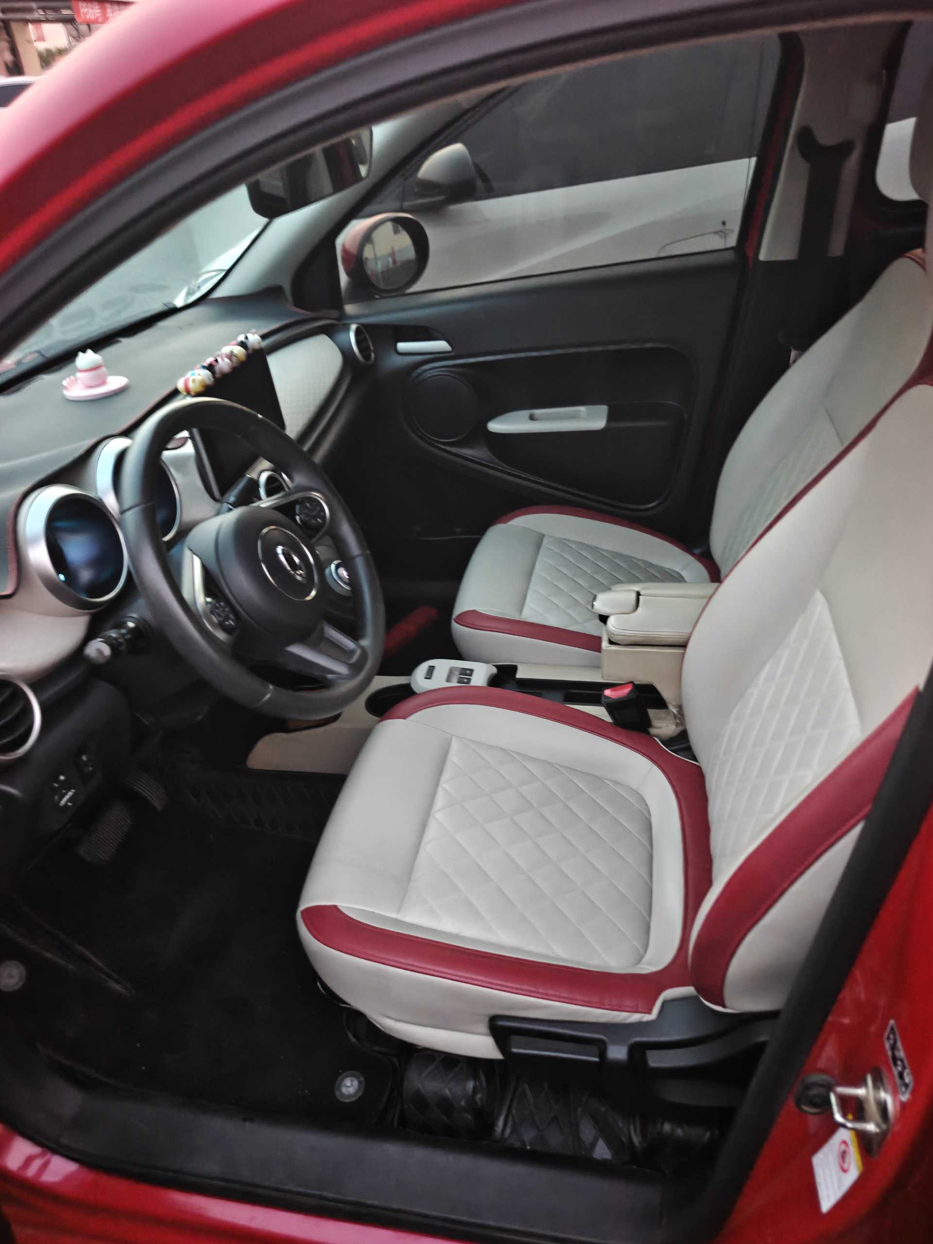 ORA 2021 R1 (Black Cat) 351km Luxury Model photo 3