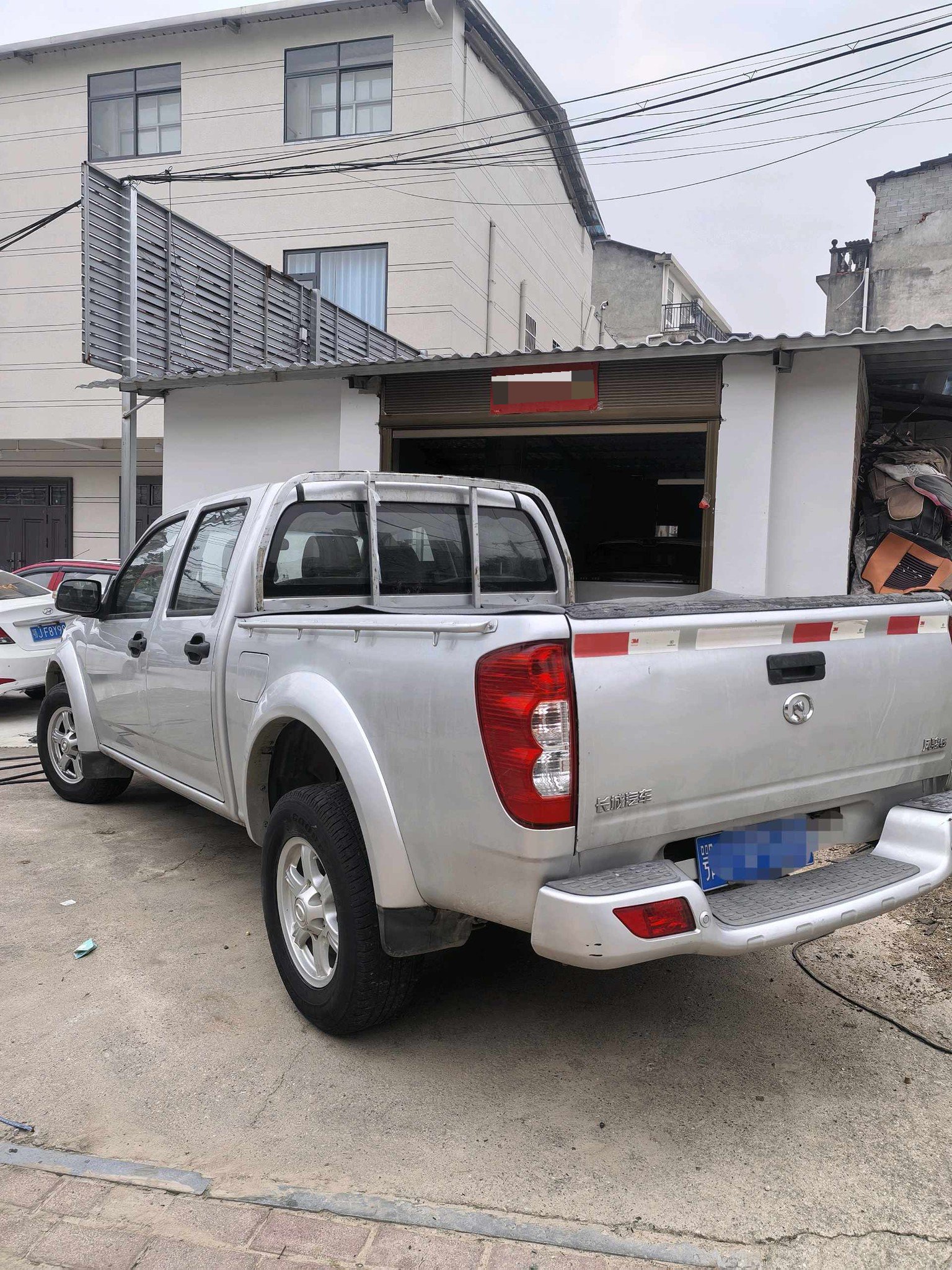 Great Wall Wingle 5 2021 Fengjun 5 2.0T 2WD Elite Model with Long Cargo Box photo 3