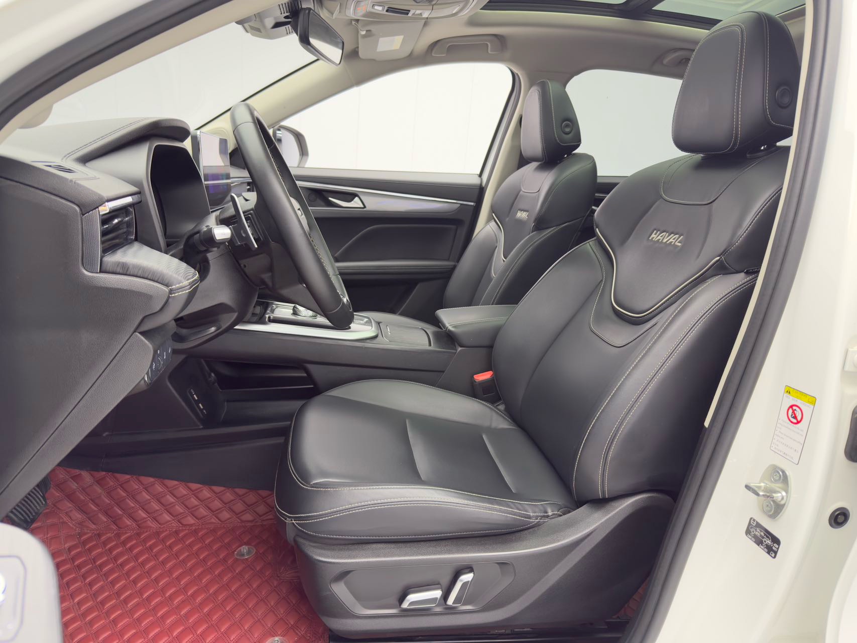 Haval Jolion 2021 First Love 1.5T Senior Edition photo 4