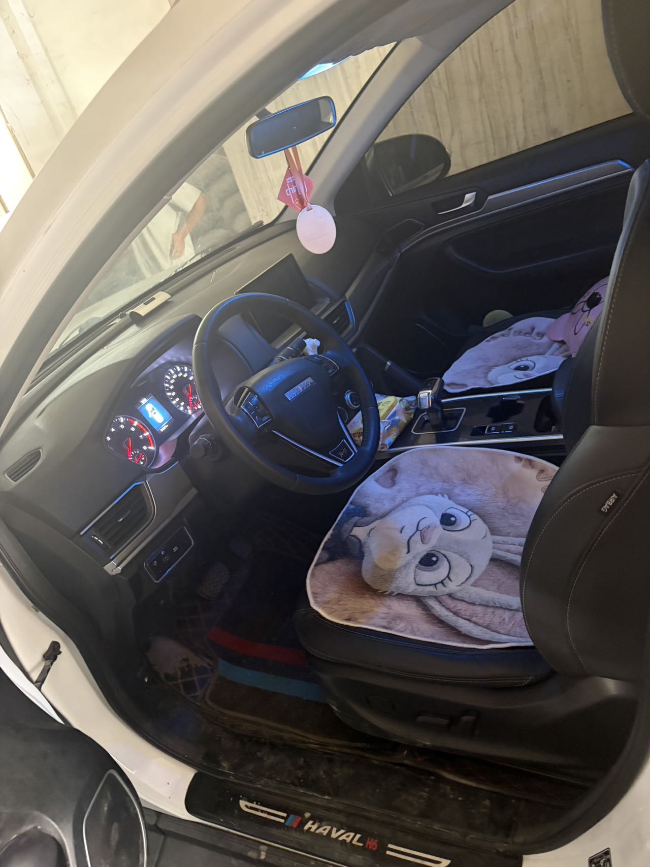 Foto Haval H6 1.5T Sport Edition Elite Smart Connect Hexagonal Grille 2