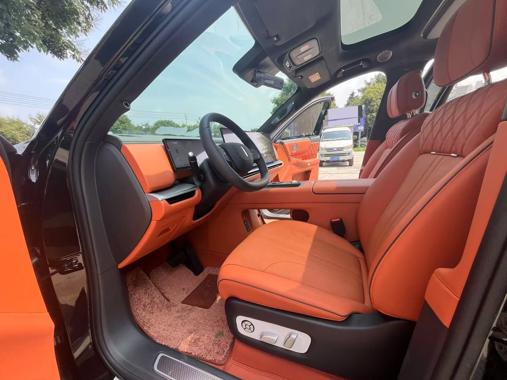 Foto WEY 2026 V9X 2.0T Executive Extended Version 3