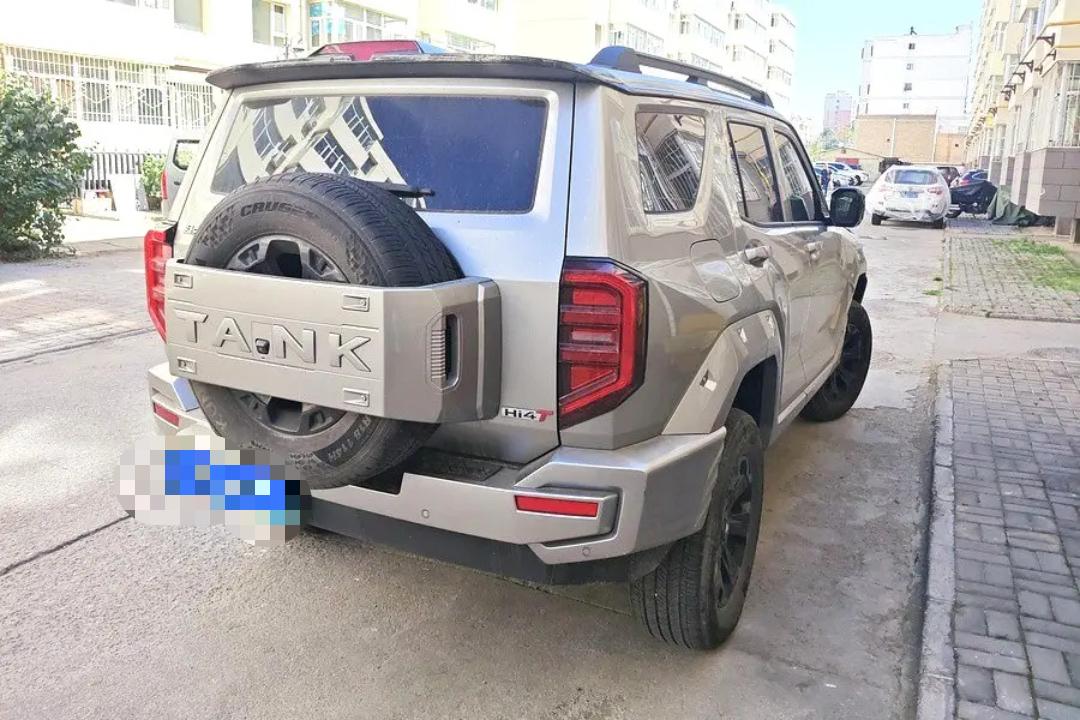 TANK Tank 400 Hi4-T 2.0T Off-Road Version photo 2