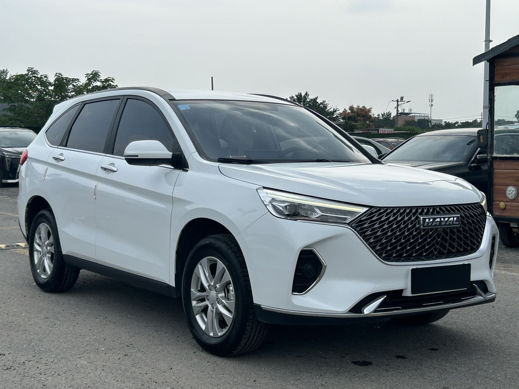 Фото Haval 2023 M6 PLUS 1.5T Elite Smart Connectivity Version — 3