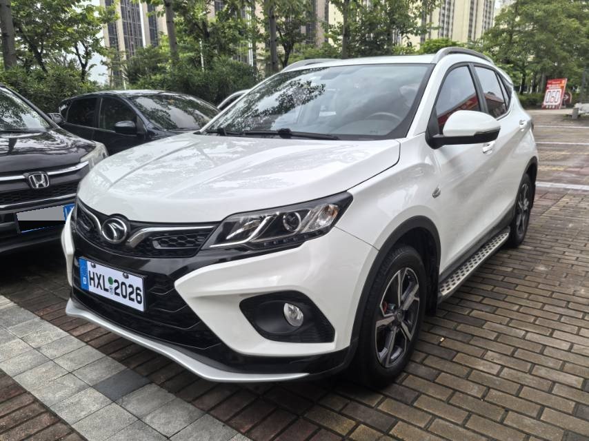 东南 2019款 DX3 1.5T 无级 尊贵型