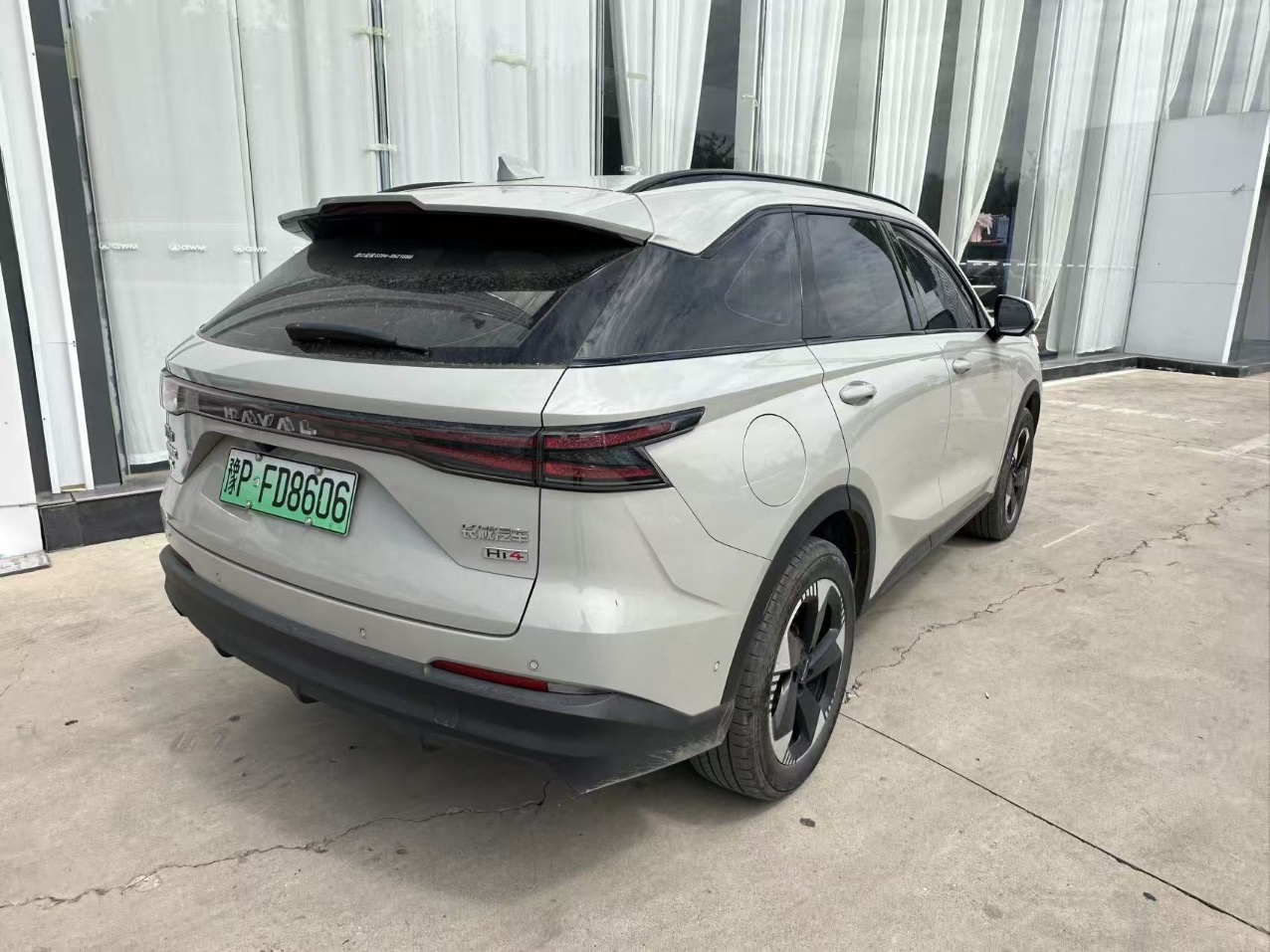 صورة Haval Brave Dragon Xiaolong MAX 1.5 Hi4 165 Plus Long-Range Version رقم 2