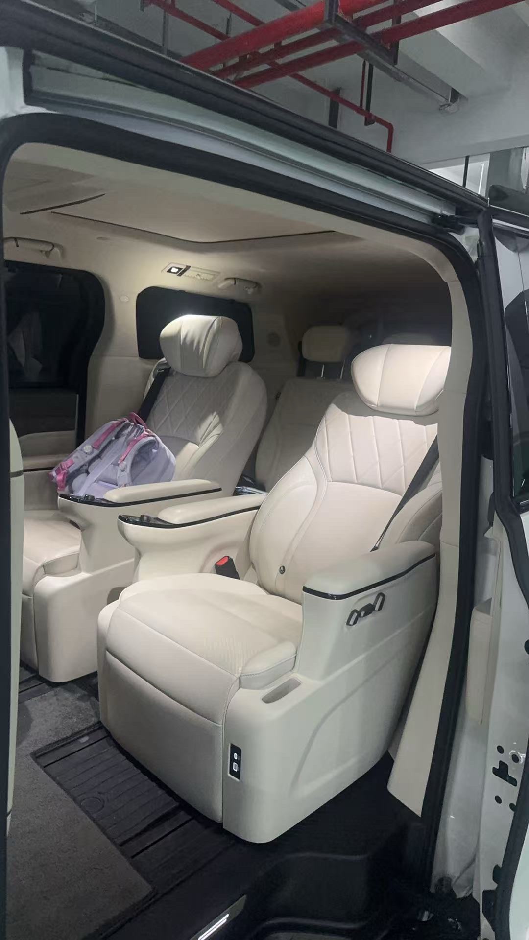 WEY 2025 Gaoshan 8 Hi4 1.5T Four-Wheel Drive Version photo 3