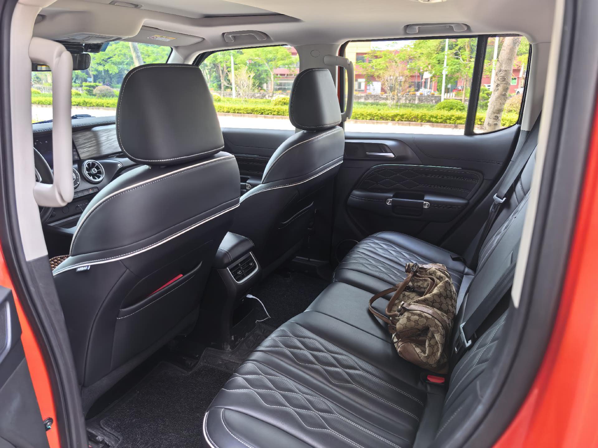 Фото TANK 2023 Tank 300 2.0T Off-Road Edition Challenger — 3