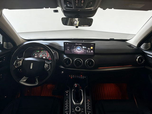 WEY 2020 VV6 2.0T Two-Wheel-Drive Zhixiang+ photo 4