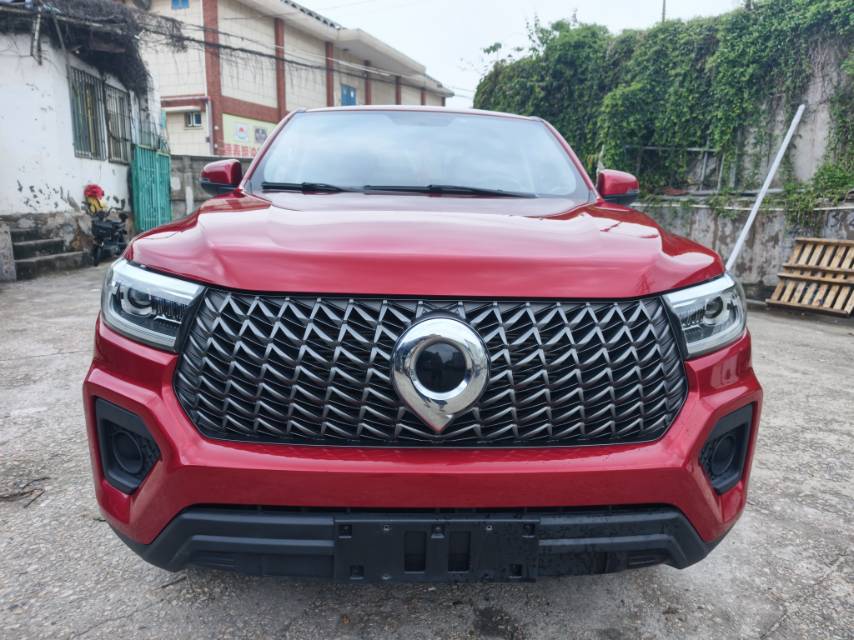 Great Wall POER Cannon 2.0T Commercial Diesel 2WD Elite Long Bed photo 2